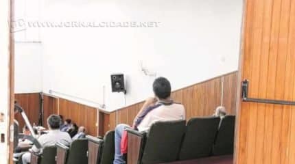 Tribunal de Júri reduz a pena de homem que tentou matar a mulher no Bonsucesso. Julgamento aconteceu durante essa terça-feira (20) no Fórum de Rio Claro