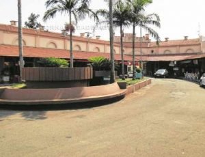 Mercadão - Os variados barzinhos que ficam dentro do antigo Mercado Municipal de Rio Claro são ideais para aproveitar o dia. Reúna a galera para curtir uma cervejinha gelada e música ao vivo no Mercadão.