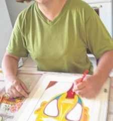 Vivian Pereira da Silva começou a desenhar aos sete anos, aos 16 começou a frequentar aulas com o professor Denizard
