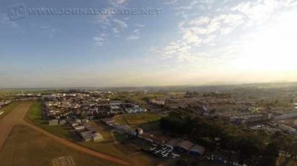 Aeroclube - No entorno do Aeroclube você aproveita para fazer caminhadas, dar uma corrida e ainda se deliciar com as opções gastronômicas das imediações. Que tal um tradicional caldo de cana ou água de coco?