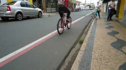 Rio Claro possui 28 km de ciclofaixas e o uso de bicicletas é comum nas ruas e avenidas da cidade.