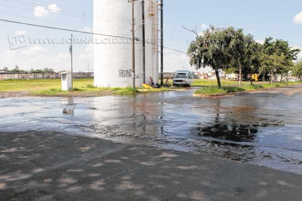 Daae esclareceu que a empresa responsável pela construção do reservatório elevado está realizando ajustes finais