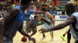 RC esboçou uma reação, mas Mogi das Cruzes fez prevalecer o mando de quadra e venceu a quarta seguida no NBB 8 (Foto: Antonio Penedo/Mogi-Helbor)