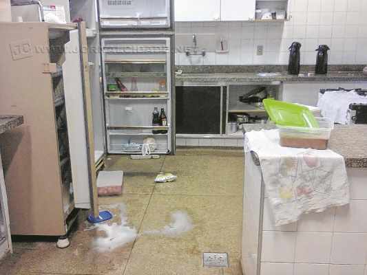 QUEM SOFRE É O POVO: população que precisa de atendimento no Centro é que acaba sendo prejudicada pelos furtos