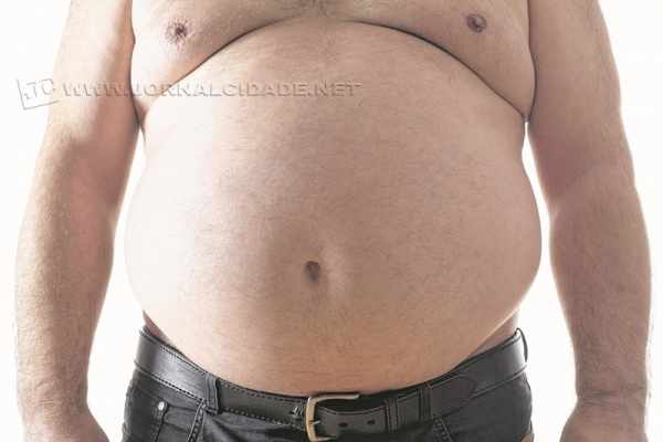 Obesos têm que esperar quase três anos na fila de espera por cirurgia de redução de estômago (foto: Divulgação)
