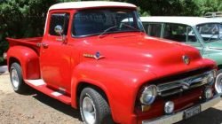 Durante a exposição também haverá apresentação de música ao vivo com a banda Cry Baby, passeio de minifusca, etc