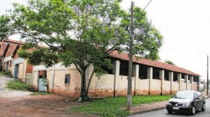 PESADELO ANTIGO: o problema vem de longa data e parece que deve persistir por mais tempo. A vizinhança reclama