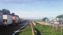 De acordo com o governo federal, 14 trechos de rodovias, em seis estados, continuavam com interdições dos grevistas