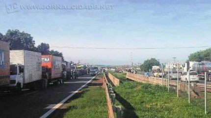 De acordo com o governo federal, 14 trechos de rodovias, em seis estados, continuavam com interdições dos grevistas