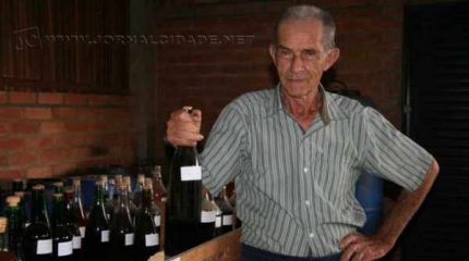 A família Canhoni sempre viveu da terra e chegou a ser uma das maiores produtoras de alho da região