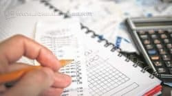 Consumidor deve fazer contas, eliminar os gastos supérfluos, para equilibrar o orçamento (foto Agência Brasil)