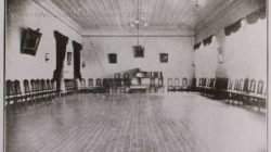 Evento no interior da Philarmônica. Foto interna do salão do prédio tirada em 1910