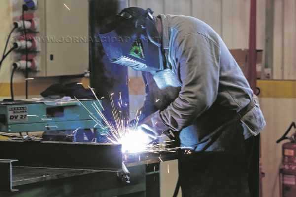 Nível de emprego na indústria da região apresentou resultado negativo em novembro (Foto: David Alves/Palácio Piratini)