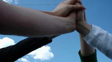 Força, relatos, diálogos e ajuda mútua são o diferencial do Narcóticos Anônimos