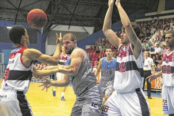 RC atendeu aos pedidos da torcida e mostrou raça e vontade para vencer o jogo no Felipão