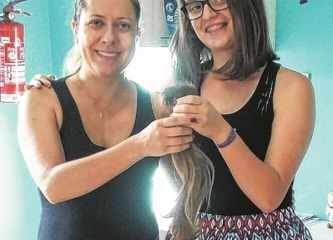 Amanda Estafany Mariano, de 15 anos, cortou e entregou seu cabelo ao Grupo de Apoio à Criança com Câncer de Rio Claro