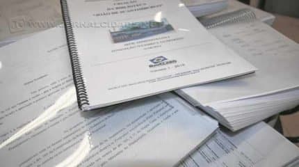 2015: despesas para custear cópias reprográficas, encadernações, carimbos e serviços de papelaria chegaram a R$ 490 mil