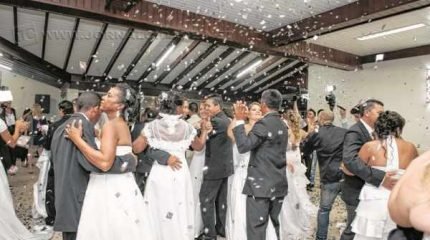 Mais uma edição do casamento comunitário acontece em Santa e reúne 17 casais e famílias