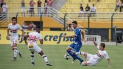 O Galo Azul deixou a zona do rebaixamento, indo para a 11ª colocação, mas ainda em último no Grupo D, agora com 7 pontos. (Foto: Luciano Urbancic)
