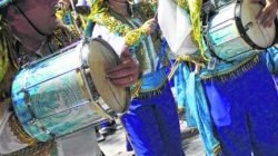 Matéria presente na revista fala sobre os instrumentos tocados pelos ritmistas da bateria