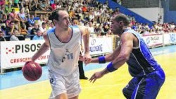 Time rio-clarense quer seguir com vitórias para continuar subindo na tabela de classificação