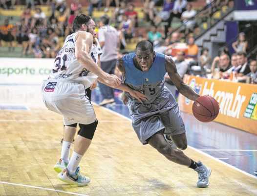 RC, que aos poucos está cada vez mais com a cara do técnico Dedé Barbosa, está focado em se classificar para os playoffs