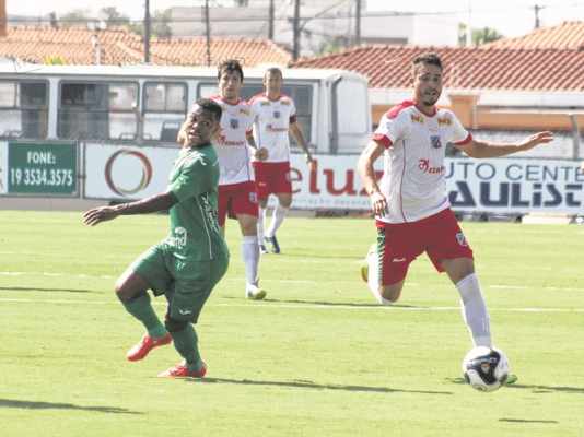 Rubro-Verde mais uma vez jogou bem postado e aproveitou uma das chances para marcar