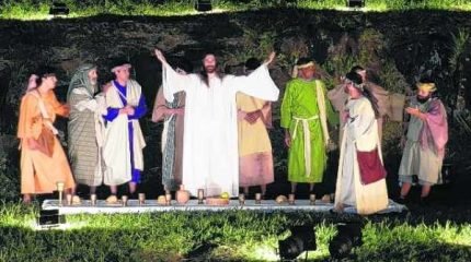 Tradicional e considerado um dos maiores espetáculos a céu aberto do país, o evento reúne pessoas de toda a região no Engenho