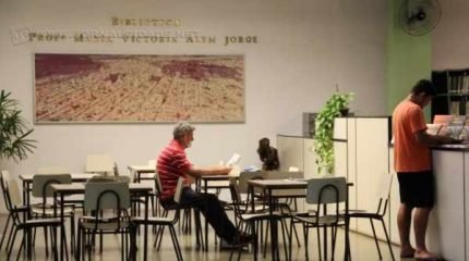 Biblioteca do Centro Cultural tem grande acervo de livros de literatura