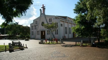 O município vizinho comemora seus 81 anos