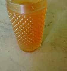 Água retirada de uma torneira no bairro Jardim Progresso (foto reprodução)