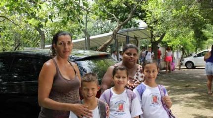 Pais de alunos cobram mais segurança para seus filhos na escola municipal “Armando Grisi”