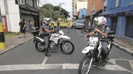 Polícia Militar acompanhando protestos em RC contra o governo Dilma Rousseff (foto: arquivo JC)