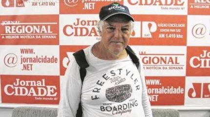 Seu Antonio em passagem por RC. Ele sai da Cidade Azul ao meio-dia desta quinta e está hospedado num hotel na Estação