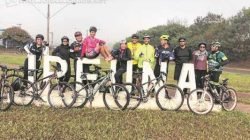 Leitora enviou fotos das atividades que desenvolveu junto dos amigos e falou da importância dos exercícios
