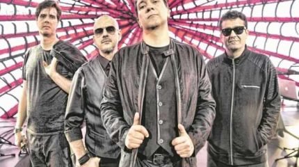 a banda Biquini Cavadão fez parte da segunda geração das bandas de rock brasileiro dos anos 80