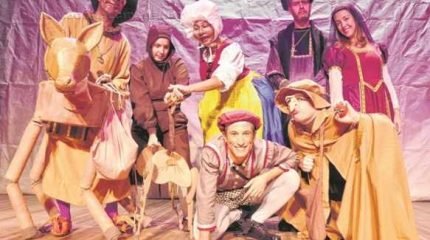 A peça está há cinco anos circulando pelo país com a Pagu Produções Culturais e já venceu diversos prêmios, como ator, autor e diretor