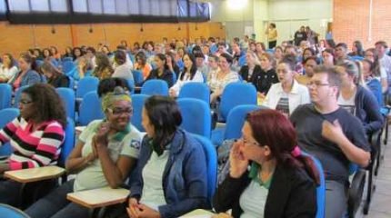 As autoridades ressaltaram a importância de debater um assunto que é tão pouco pautado entre as pessoas, procurando sensibilizar os presentes sobre os obstáculos que ainda existem na sociedade