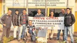 Funcionários da Fundação Casa de Rio Claro em apoio à greve dos agentes que atinge 150 unidades no Estado de São Paulo