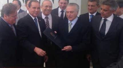 No Palácio do Jaburu, Michel Temer é notificado e passa a ser presidente interinoFelipe Pontes/Agência Brasil