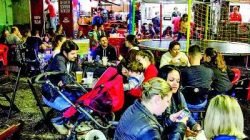 O estacionamento já começou a funcionar há uma semana e muitas pessoas passaram pelo local; as opções são diversas, sem falar no espaço exclusivo para crianças, gratuito e com monitores (Foto: Giba Jr.)