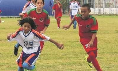 Na categoria sub 11, o Rio Claro FC enfrentou o AE Velo Clube e empatou por 2x2 no Schmidtão