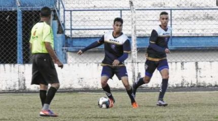 Em jogo-treino no Estádio Augusto Schmidt Filho na última quarta-feira (22), o time de Leme levou a melhor; placar 1X0
