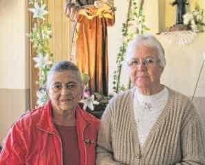 Além de Dalva e Maria Aparecida, muitos devotos marcaram presença na capela de Santo Antônio, localizada no bairro Vila Paulista