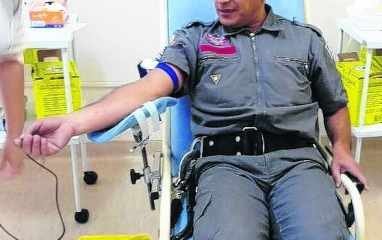 Bombeiros de Rio Claro participam de campanha para estimular a população a sempre doar sangue