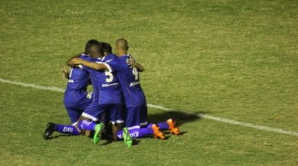 UNIÃO: Azulão venceu o Independente na quarta-feira (27) por 2X0 com gols de Medina e Moisés
