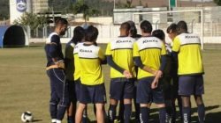 PREPARAÇÃO: equipe treinada por Guedes realizou diversos jogos-treino durante o mês de junho