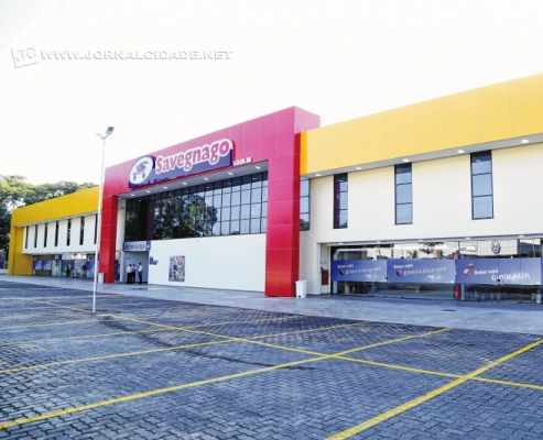 Sebastião Savegnago ressaltou o investimento feito na nova loja da rede em Rio Claro
