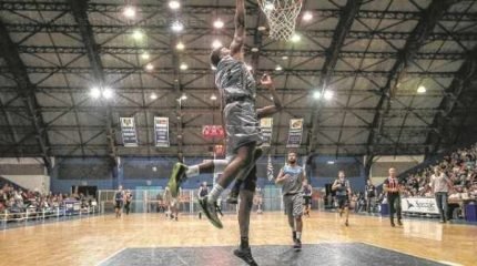 EM BANDO: ingressos antecipados têm 50% de desconto