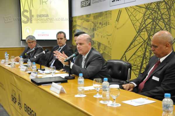 Newton Duarte - COGEN, Marcelo Mendonça - ABEGÁS, Ricardo Pinto – Deinfra/FIESP, Luís Fernando Quilici – ASPACER/SINCER e Sérgio Luiz da Silva - COMGÁS